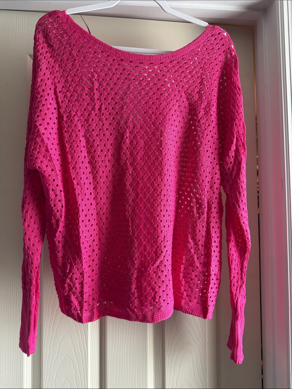 NWT ee:some Fuchsia Open Knit Lightweight Sweater M/L